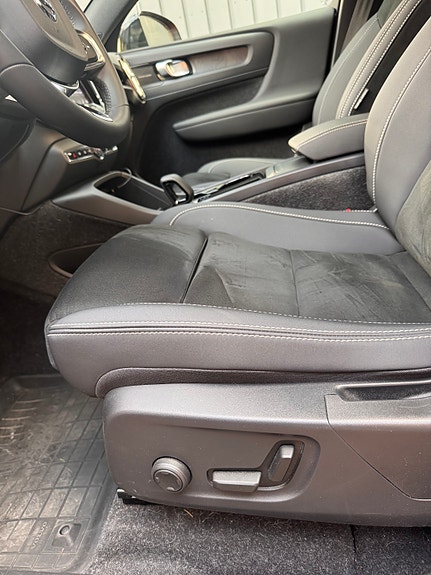 Volvo C40 14 of 17