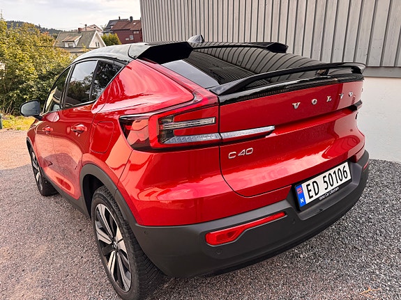 Volvo C40 3 of 17
