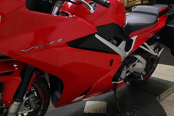 Honda VFR 800 F ABS 3 of 16