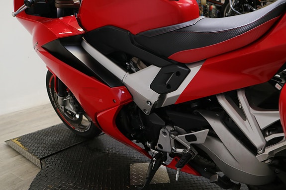 Honda VFR 800 F ABS 14 of 16