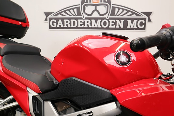 Honda VFR 800 F ABS 8 of 16