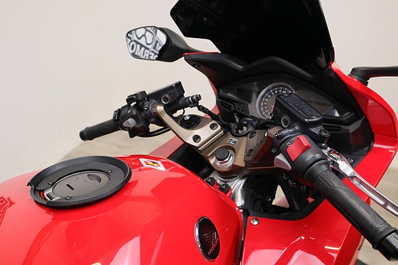 Honda VFR 800 F ABS 12 of 16