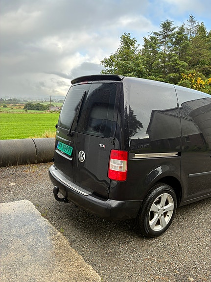 Volkswagen Caddy 5 of 5