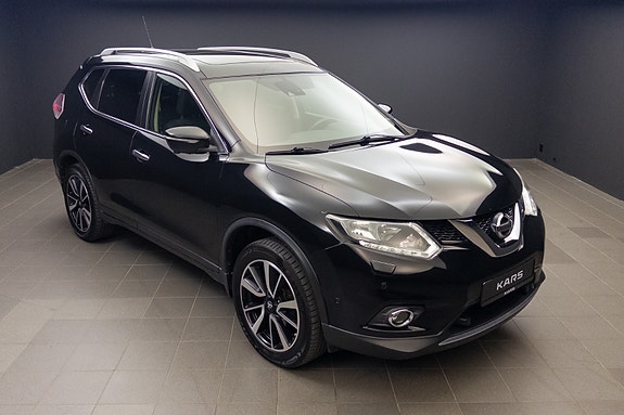Nissan X-Trail 2 of 5