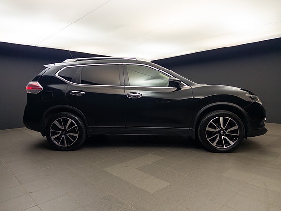 Nissan X-Trail 4 of 5