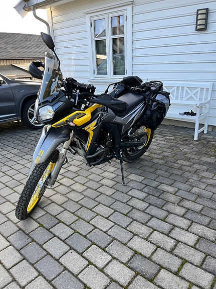 VOGE 300 Rally 11 of 12