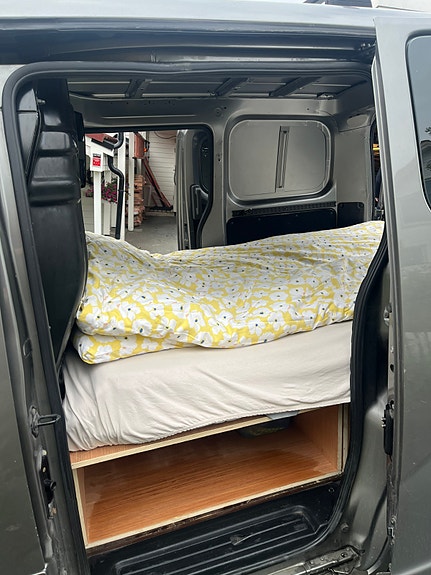 Nissan NV200 15 of 16