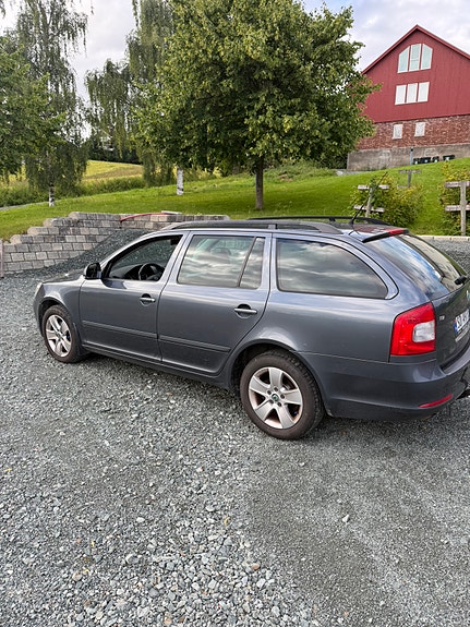 Skoda Octavia 4 of 5