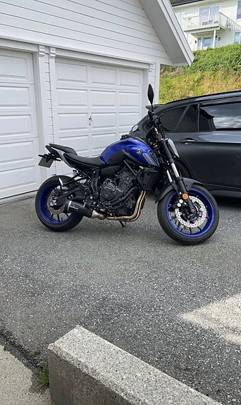 Yamaha MT-07 3 of 7
