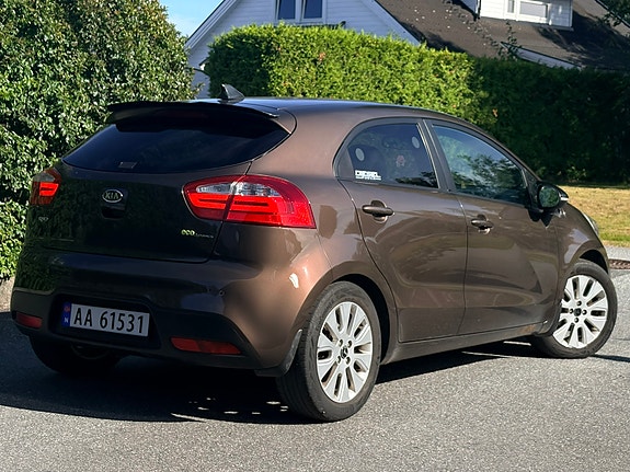 Kia Rio 2 of 9