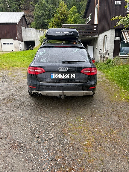 Audi A4 allroad 5 of 6