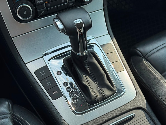 Volkswagen Passat CC 28 of 28
