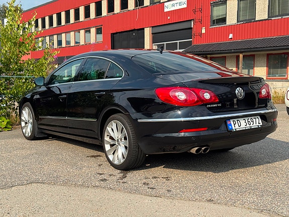 Volkswagen Passat CC 6 of 28