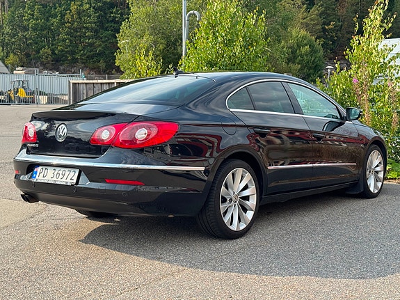 Volkswagen Passat CC 7 of 28