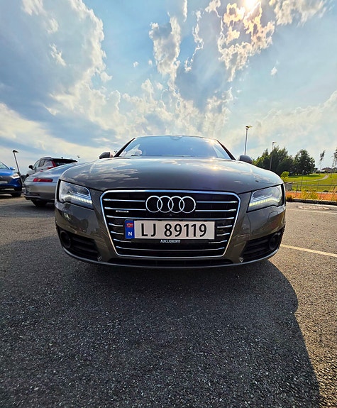 Audi A7 2 of 15