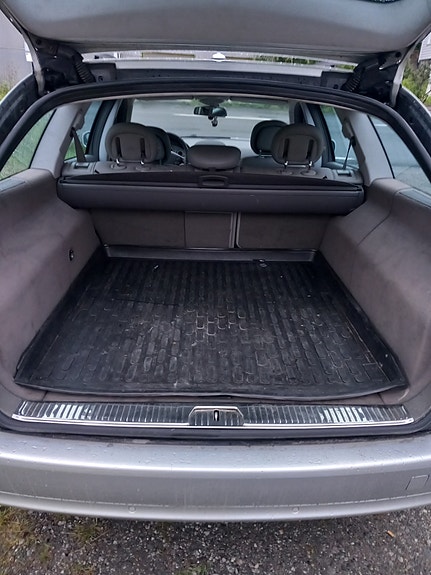 Mercedes-Benz E220 15 of 22