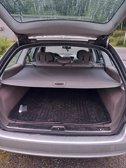 Mercedes-Benz E220 17 of 22