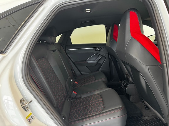 Audi RS Q3 23 of 26