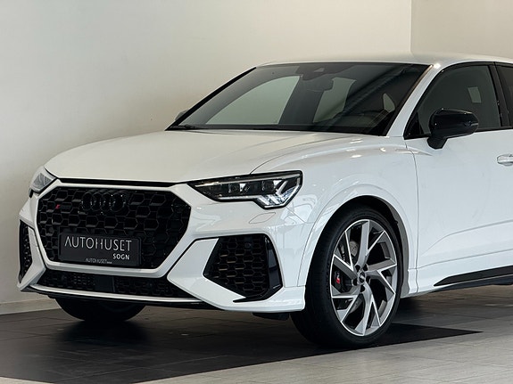 Audi RS Q3 2 of 26