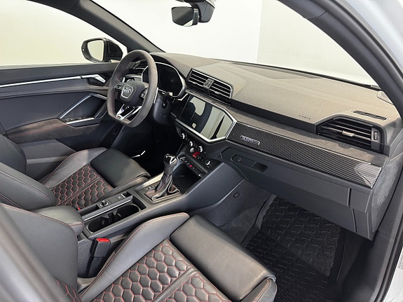 Audi RS Q3 15 of 26