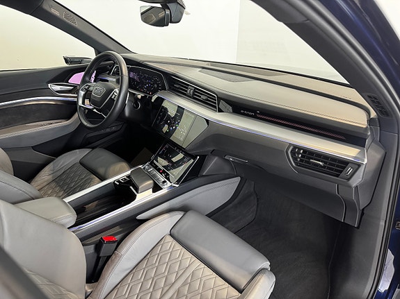 Audi e-tron Sportback 11 of 30