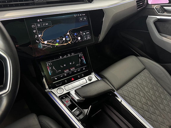 Audi e-tron Sportback 23 of 30
