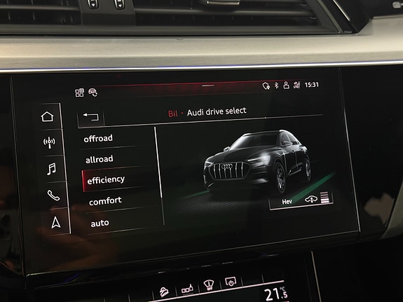 Audi e-tron Sportback 29 of 30