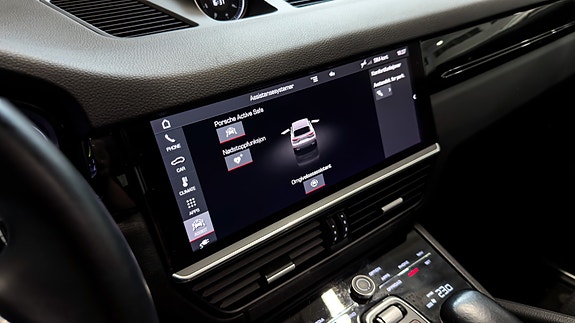 Porsche Cayenne 30 of 30