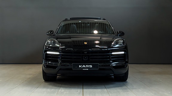 Porsche Cayenne 10 of 30