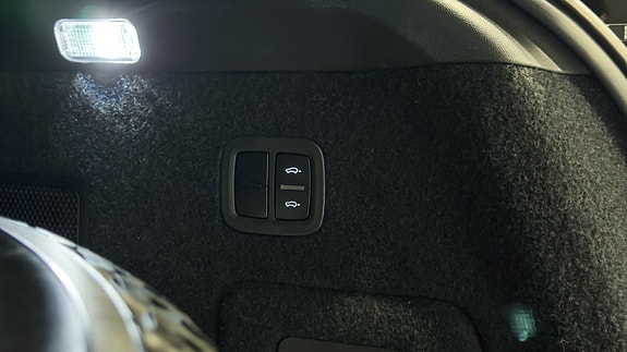 Porsche Cayenne 19 of 30