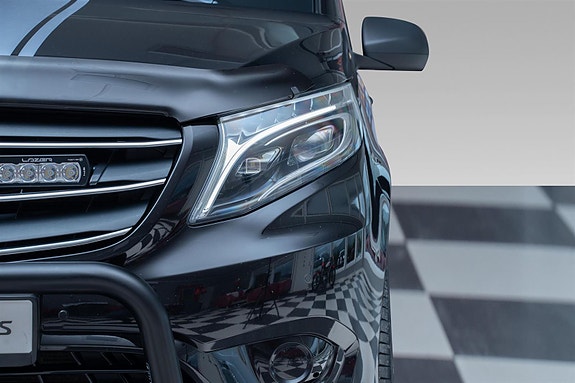 Mercedes-Benz Vito 119 2 of 5