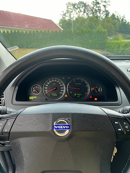Volvo XC90 9 of 12