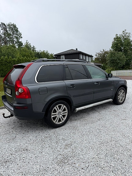 Volvo XC90 6 of 12