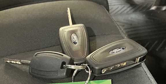 Ford Transit 11 of 12