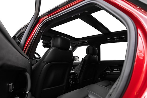 Land Rover Range Rover Sport 26 of 30