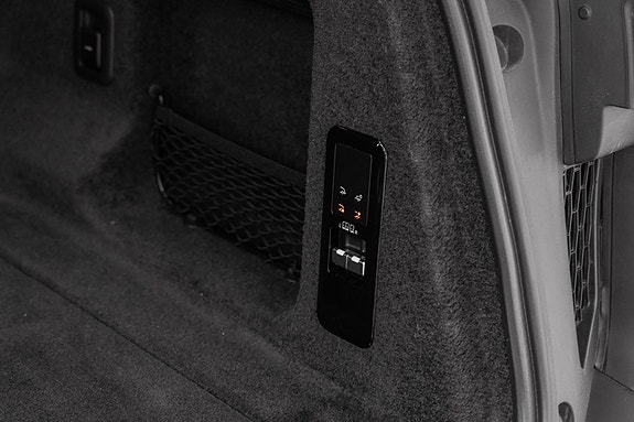 Land Rover Range Rover Sport 30 of 30