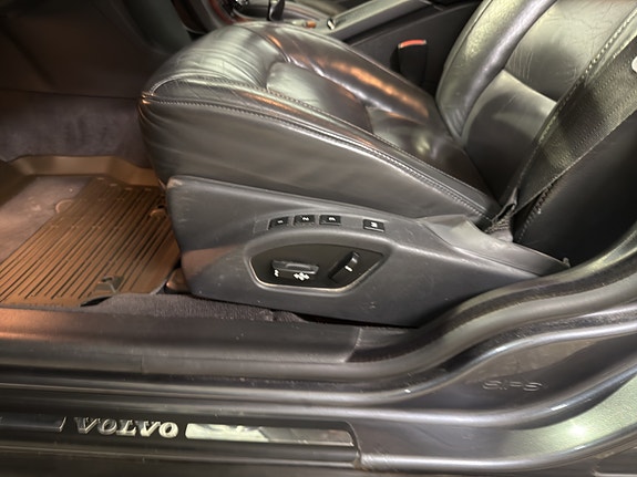 Volvo S80 13 of 28