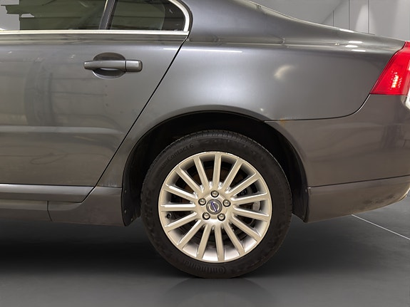 Volvo S80 7 of 28