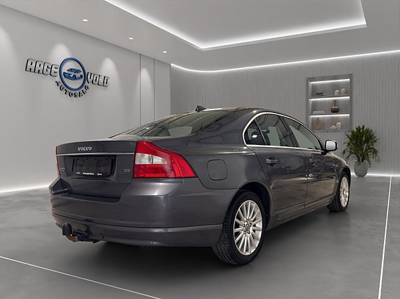 Volvo S80 11 of 28