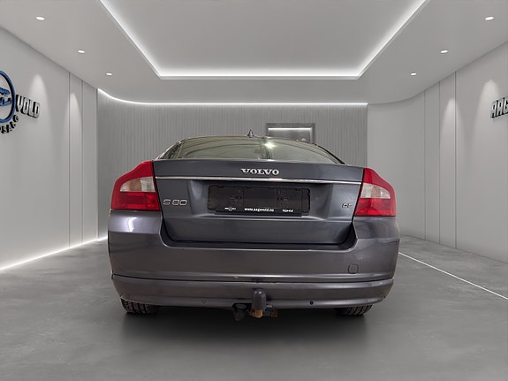 Volvo S80 8 of 28