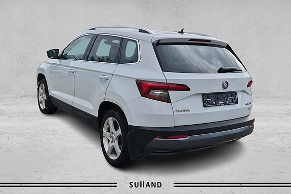 Skoda Karoq 3 of 5