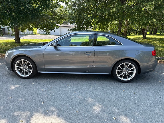 Audi A5 2 of 5