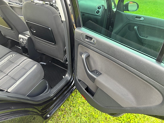 Volkswagen Golf Plus 9 of 21