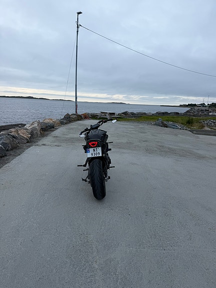 Yamaha MT-07 2 of 10