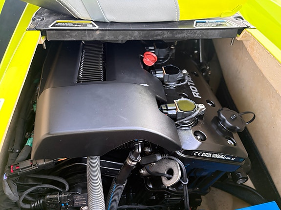 Seadoo RXT-X 300rs 16 of 25