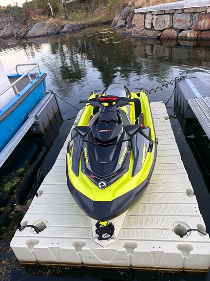 Seadoo RXT-X 300rs 3 of 25