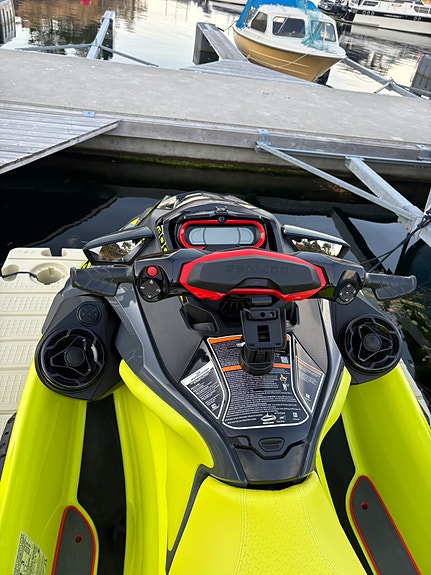 Seadoo RXT-X 300rs 18 of 25