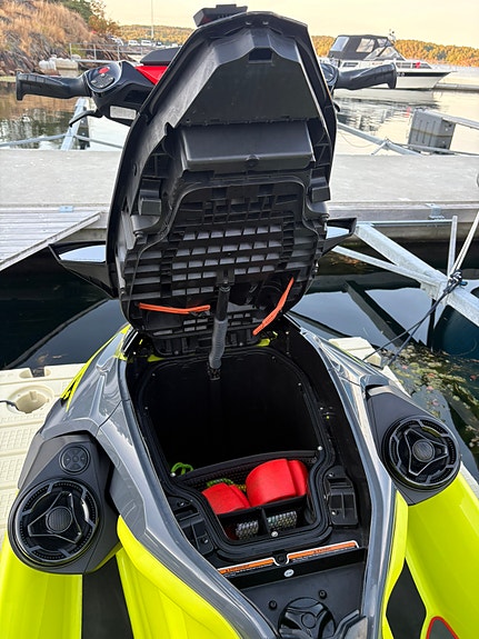 Seadoo RXT-X 300rs 20 of 25