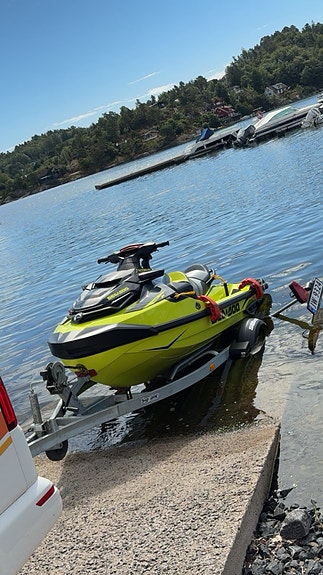 Seadoo RXT-X 300rs 2 of 25