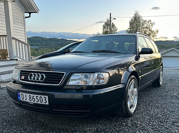Audi S6 2 of 5